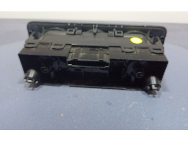 Блок управления климат-контролем Skoda Fabia Mk3 (NJ)