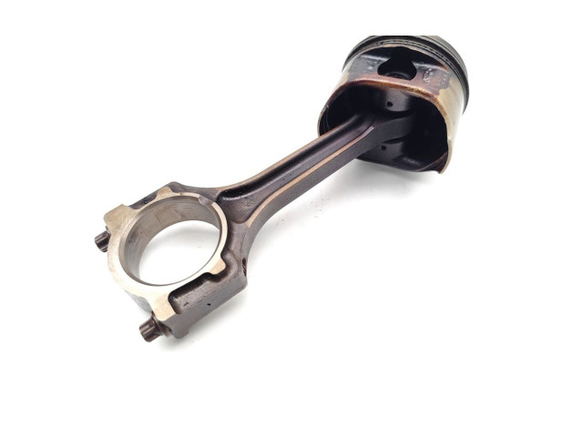  Поршень с шатуном    Ford Ka  