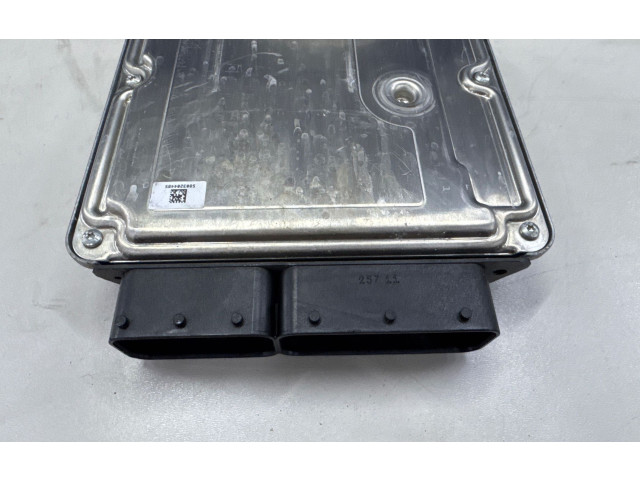 Řídící jednotka 8470176, 0281034449 BMW 2 F46 2017