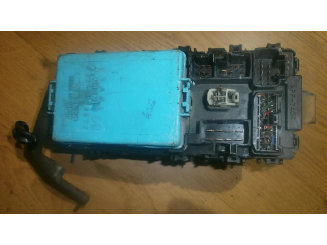 Блок предохранителей 2323006072, mr228760 Mitsubishi Colt