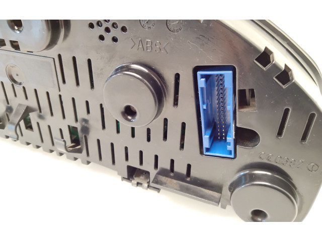 Geschwindigkeitsmesser Cockpit 88311346   Volkswagen Transporter - Caravelle T5       