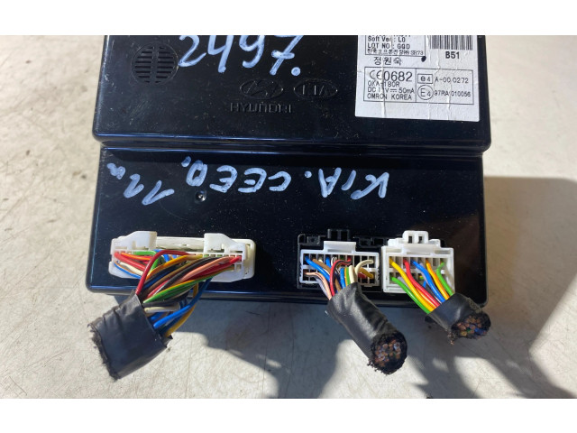 Блок комфорта 954001H511, 97RA1010056   KIA Ceed   