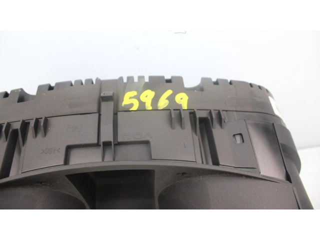 Панель приборов 5K0920860J Volkswagen Golf VI