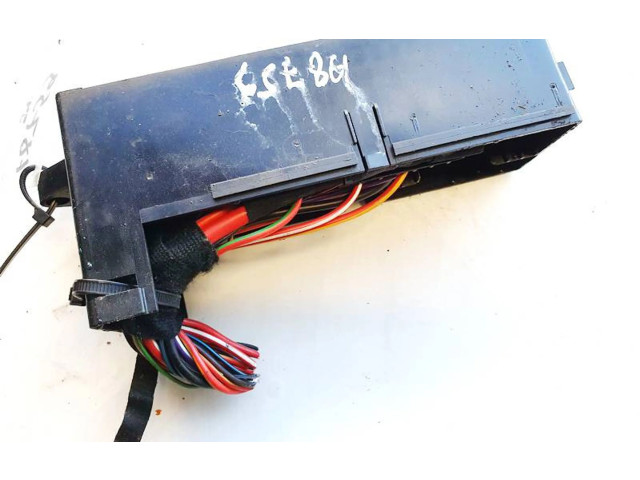 Pojistková skříňka Volkswagen Caddy 2006