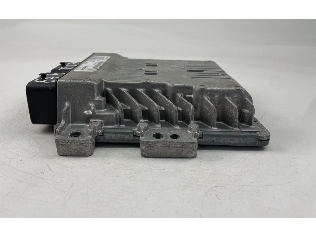 Блок управления двигателем Блок управления 31372489, S180134102D   Volvo V70