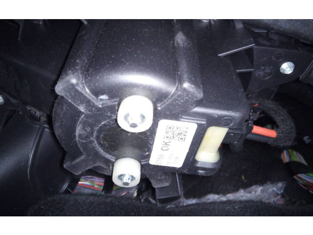 Вентилятор печки 5T59 Jeep Renegade