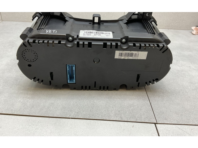 Панель приборов 5L0920940K   Skoda Yeti (5L)       