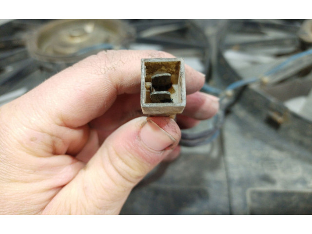 Вентилятор радиатора         Maserati Biturbo 