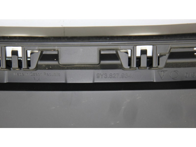 Спойлер заднего стекла