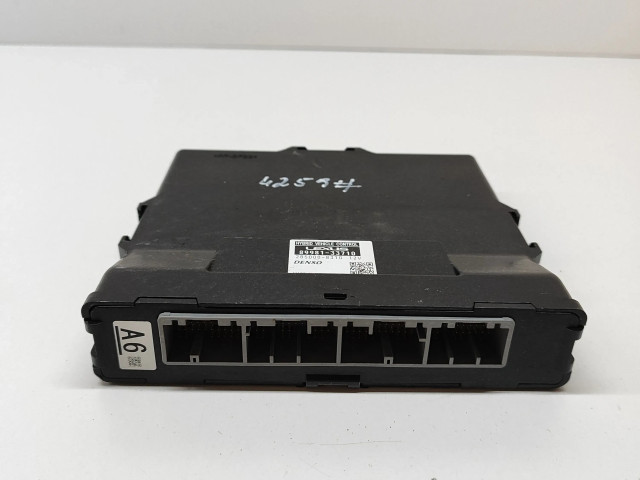 Блок управления впрыском 8998133710, 2850008310 Lexus ES 250 - 300 - 330