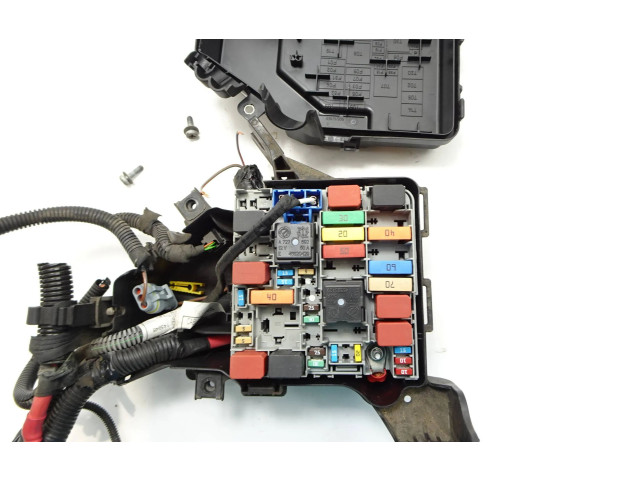   Pojistková skříňka 50549381   Alfa Romeo Stelvio 2017