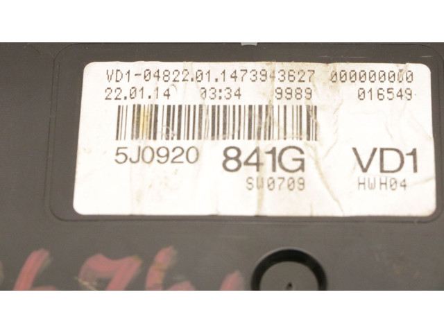 Панель приборов 5J0920841G, 5J0920841G   Skoda Fabia Mk3 (NJ)       