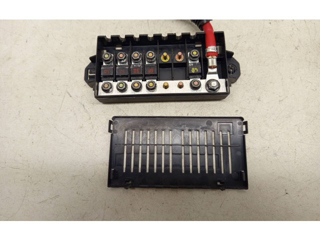 Блок предохранителей 9441776   Volvo XC90    