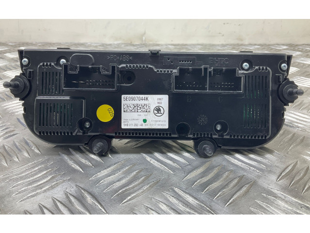 Блок управления климат-контролем 5E0907044K, 5E0863152B   Skoda Octavia Mk3 (5E)