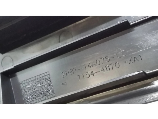 Блок предохранителей 6R8T14290KF, 2R8T14A003EC Jaguar S-Type