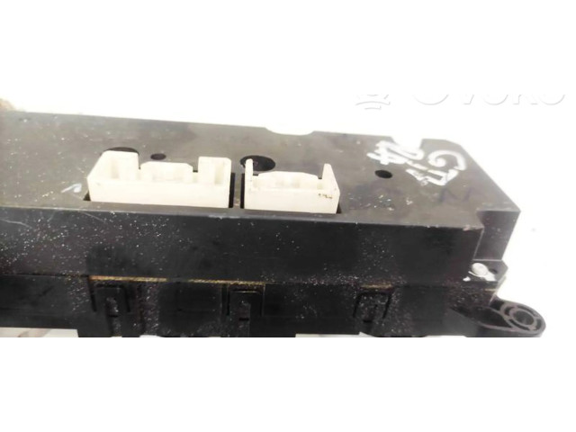 Блок управления климат-контролем 5037224103, 503722-4103   Mitsubishi L200