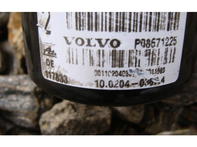 Блок АБС 8671224   Volvo  XC90  2003 - 2006 года