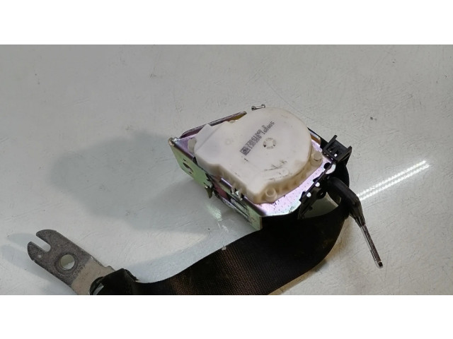 Задний ремень безопасности