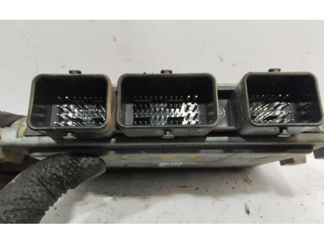 Řídící jednotka 8201076738 Renault Twingo II 2011