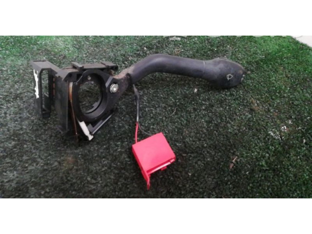 Включатель скорости стеклоочистителей    Seat Ibiza II (6k)