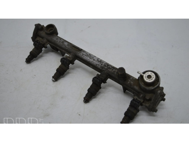 Vstřikovač 0000788123, R1110781045   Mercedes-Benz CLK A208 C208  pro benzínový motor 2.3 M111.975 