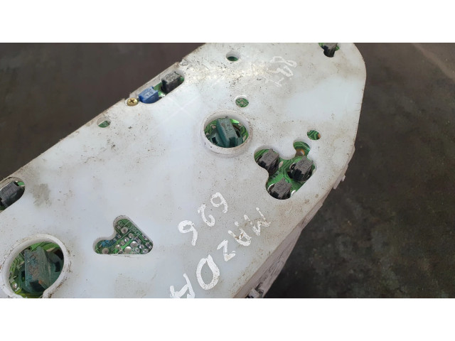 Панель приборов GE6WD   Mazda 626       