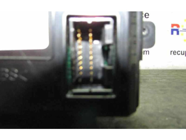 Подушка безопасности пассажира 957101H100 KIA Ceed