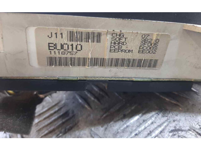 Přístrojová deska Nissan Almera Tino 2001 BU0101118757