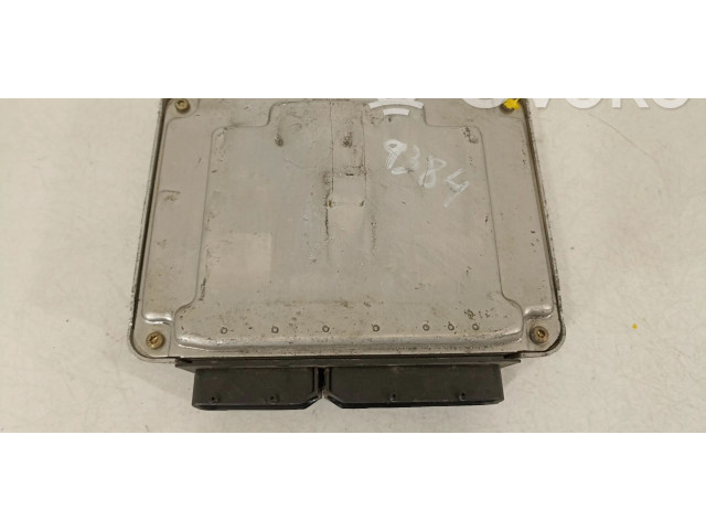 Блок управления двигателя 038906019CJ Volkswagen Golf SportWagen