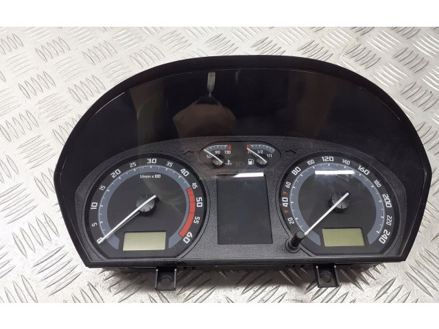Панель приборов 6Y0920883E Skoda Fabia Mk1 (6Y)