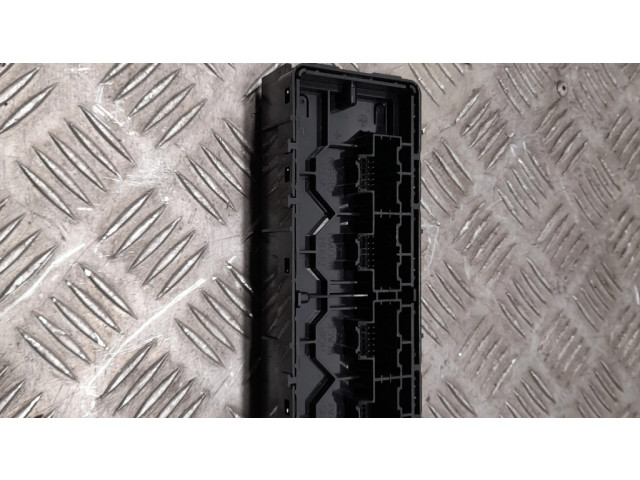 Блок управления климат-контролем 13598156   Chevrolet Camaro