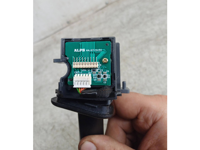 Ручка стеклоочистителей 9452391, 02W29A   Volvo XC90