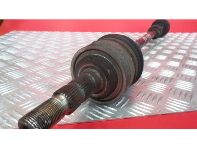 Передняя полуось