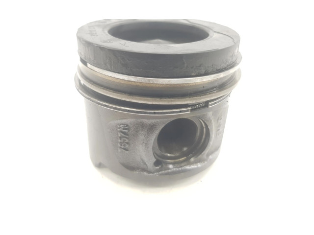 Поршень с шатуном 120A18001R, 120A18001R Dacia Sandero