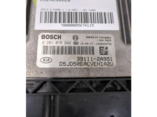 Блок управления двигателя 391112A951   KIA Ceed