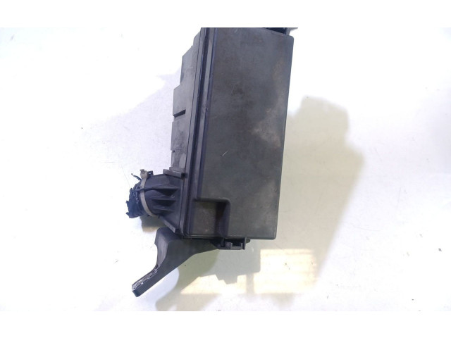 Блок предохранителей    Honda HR-V    