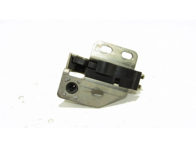 Замок задней крышки