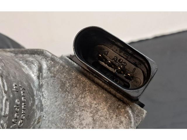 Электрическая задвижка 4E0145950D Audi RS4 B8