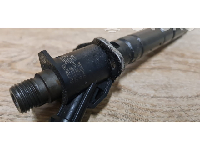 Форсунка 31272690    Volvo V70  D5244T10 