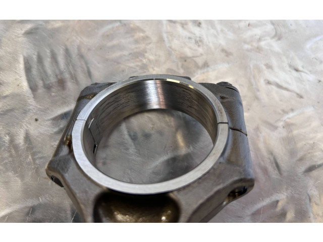 Поршень 326368 Maserati Levante