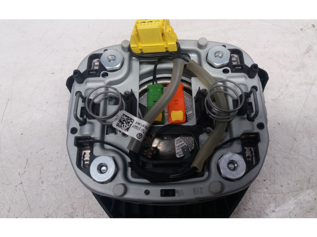 Подушка безопасности водителя 3C0880201AF   Volkswagen PASSAT B6