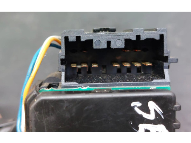 Включатель скорости стеклоочистителей    Mitsubishi Space Star