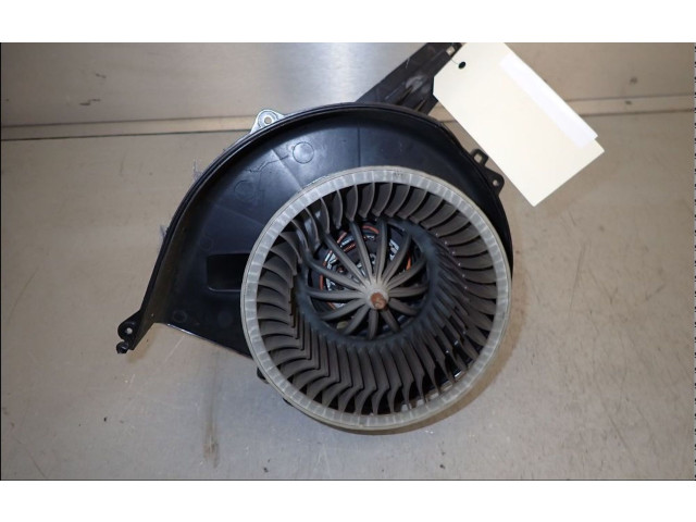 Řídící jednotka 6R1819015A Skoda Fabia Mk3 (NJ) 2015