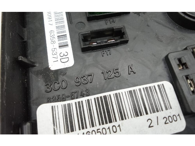 Блок предохранителей 3C0937125A Audi Q3 8U