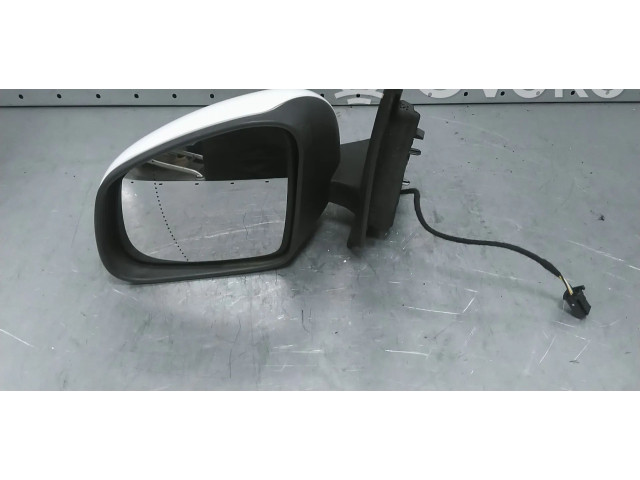 Зеркало электрическое Renault Twingo III 2014 - года