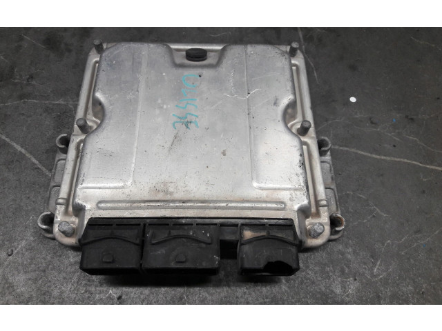 Блок управления двигателем ECU 0281011608 Lancia Phedra