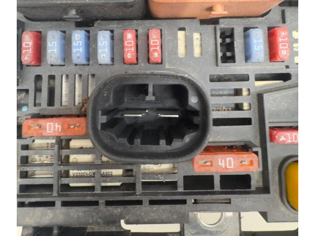 Блок предохранителей    Citroen C4 I    