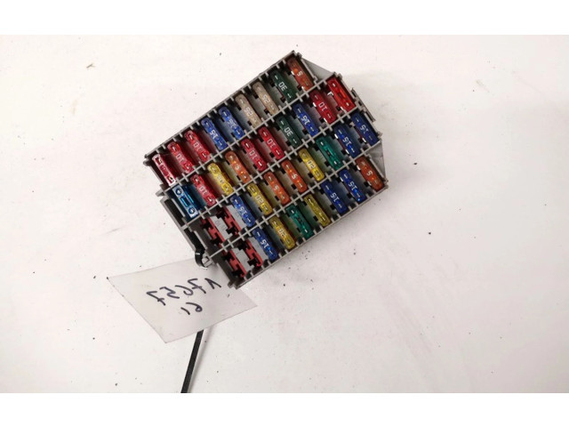 Блок предохранителей 9162439, 9162439 Volvo V70