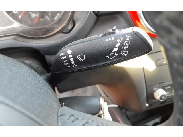 Ручка стеклоочистителей 8X0953502B   Audi A1