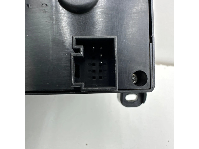 Блок управления климат-контролем A1668207410, A1669001405   Mercedes-Benz GLS X166